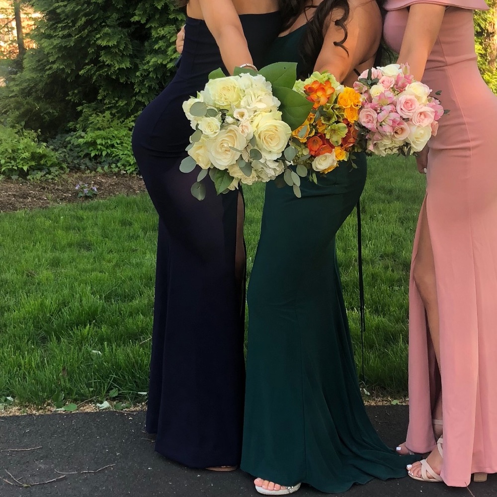 Navy blue evening gown with a slit - Picture 5 of 5